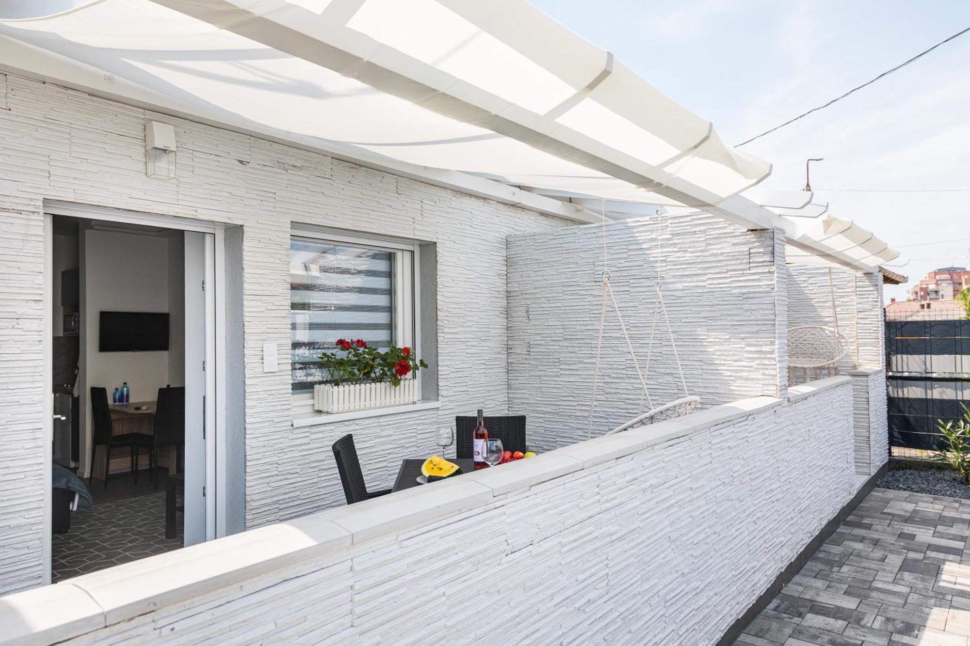 Balatonic Lemon Apartmanhaz Siofok Exterior photo