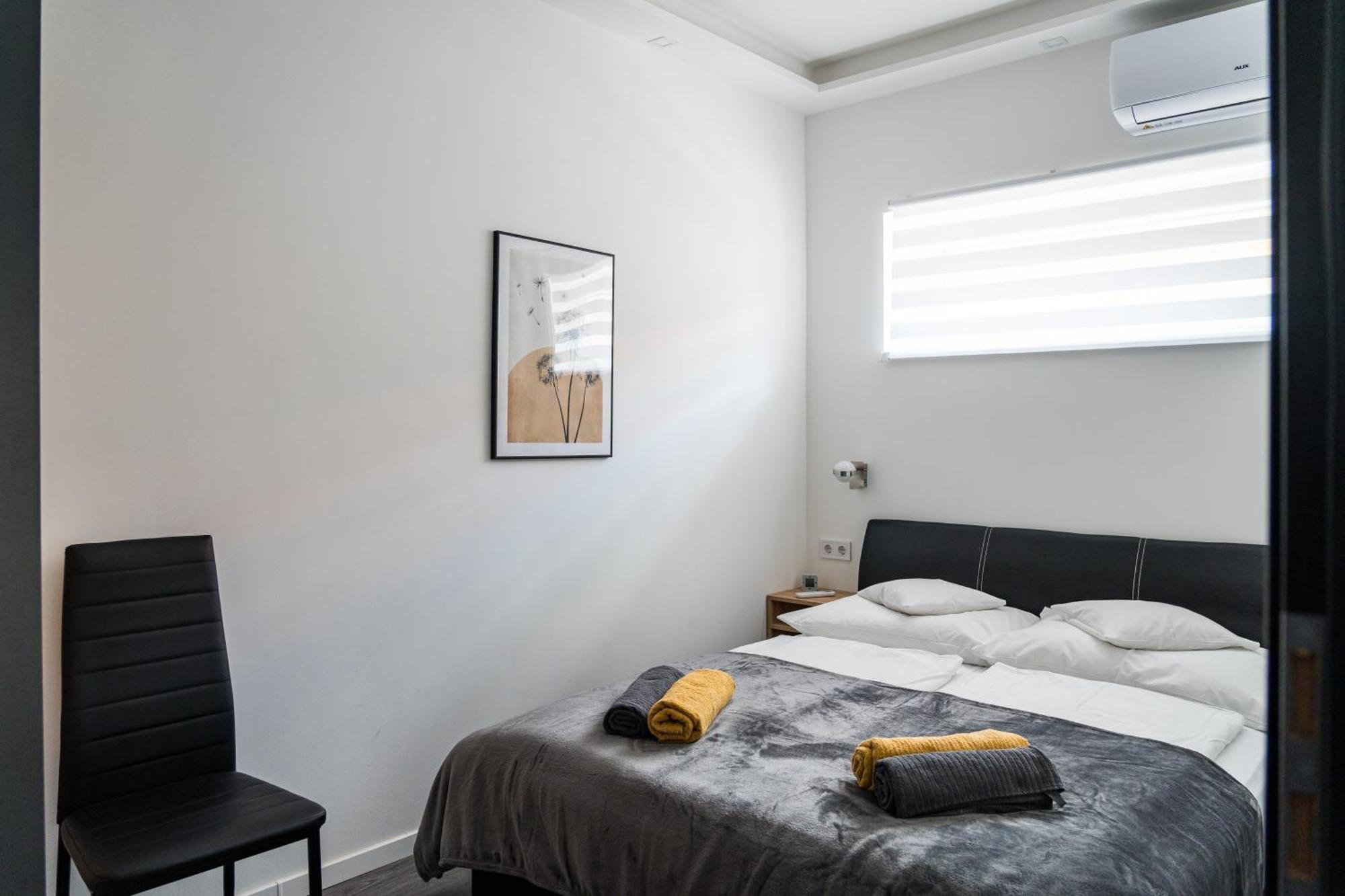 Balatonic Lemon Apartmanhaz Siofok Exterior photo