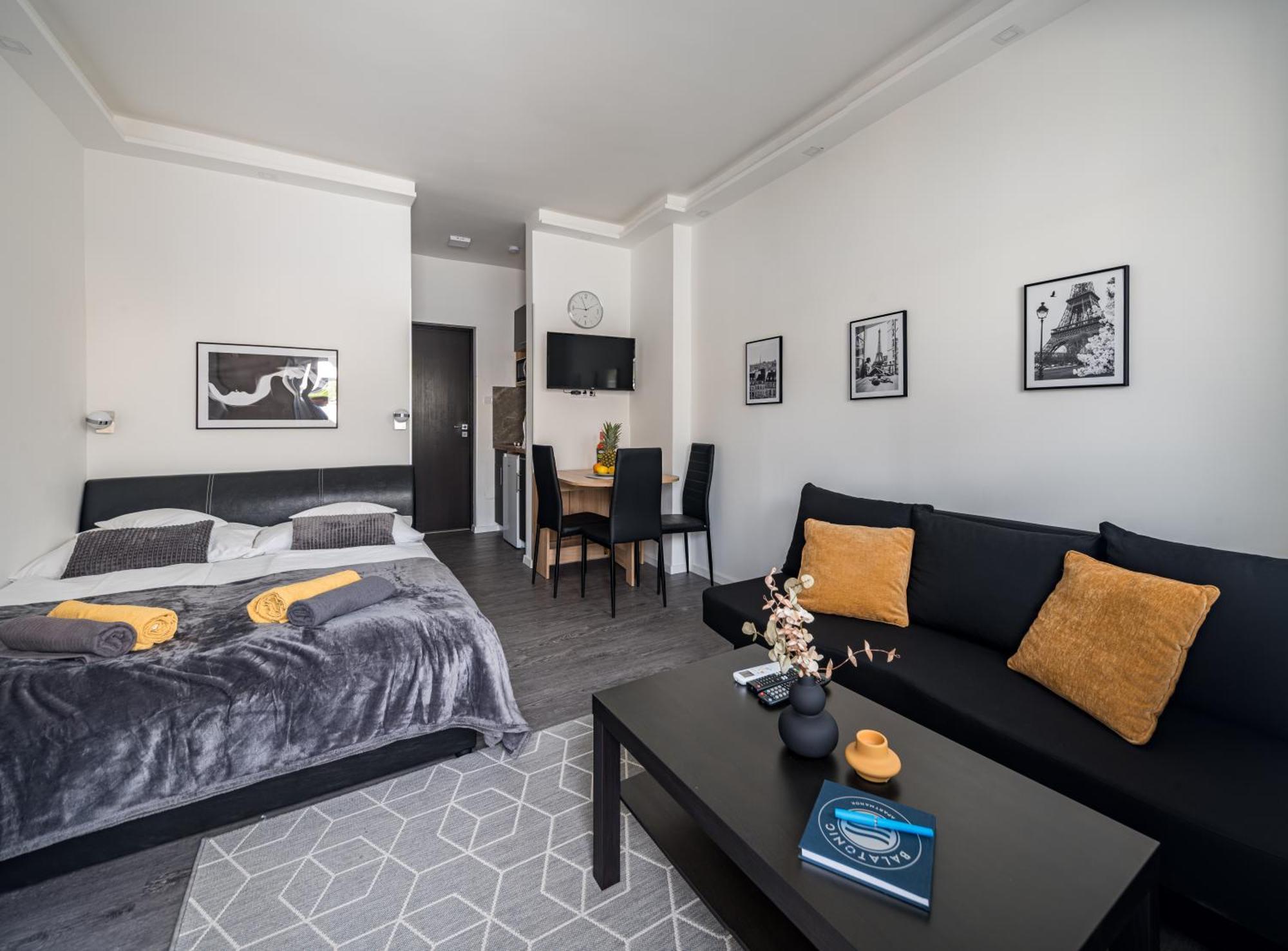 Balatonic Lemon Apartmanhaz Siofok Exterior photo