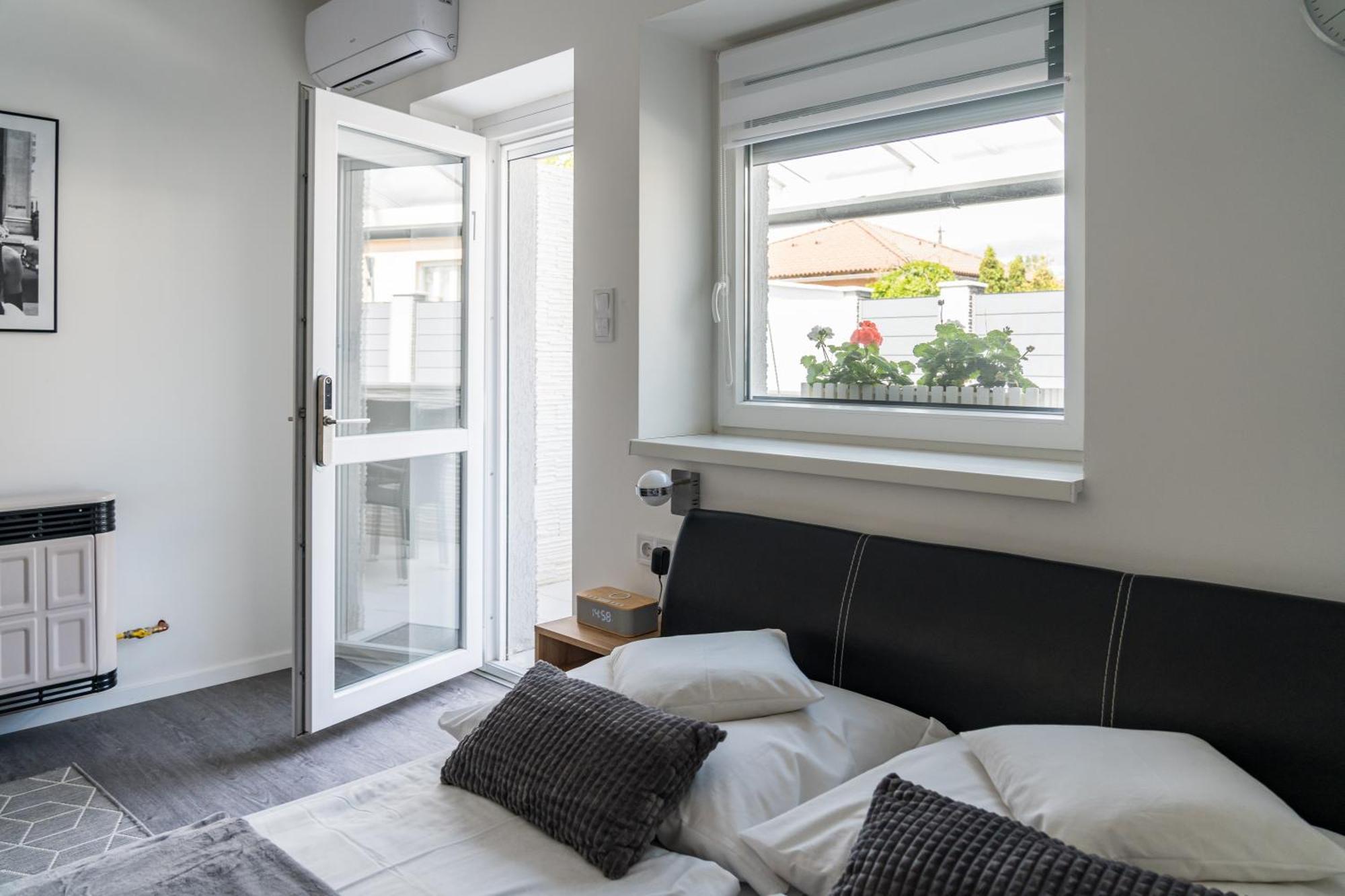 Balatonic Lemon Apartmanhaz Siofok Exterior photo