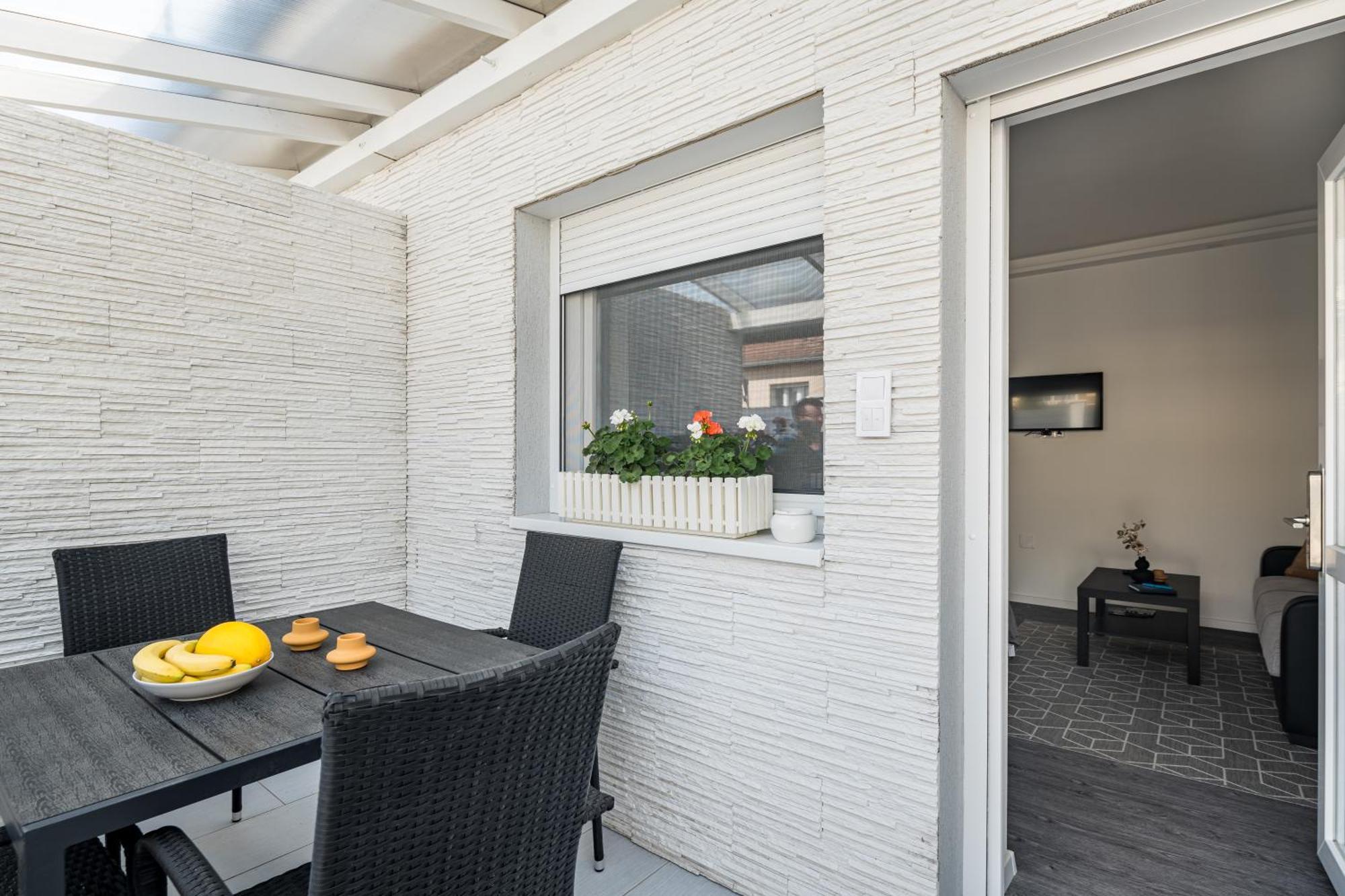 Balatonic Lemon Apartmanhaz Siofok Exterior photo