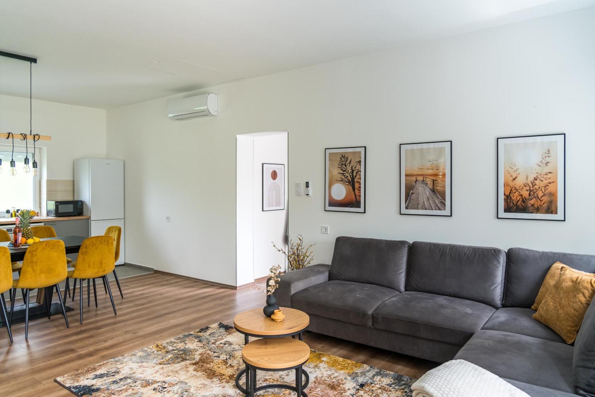 Balatonic Lemon Apartmanhaz Siofok Exterior photo