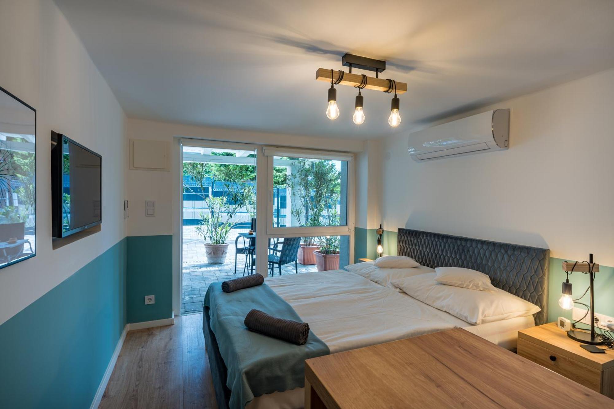Balatonic Lemon Apartmanhaz Siofok Exterior photo