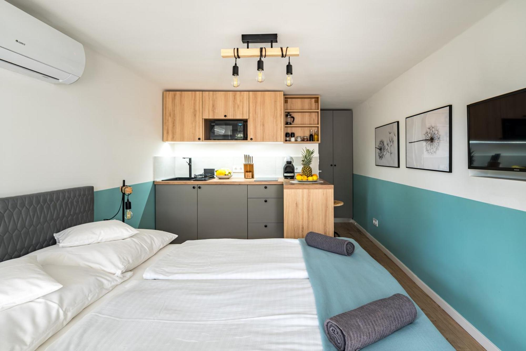 Balatonic Lemon Apartmanhaz Siofok Exterior photo
